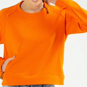 เสื้อฮู้ดครอปซิปหน้าบุขนแกะสำหรับผู้หญิง สวมใส่สบาย เหมาะสำหรับฤดูหนาวและฤดูร้อน ออกกำลังกาย หรือใส่พักผ่อน ทรงสวยทันสมัย สั้นพอดีตัว รับผลิตแบบ OEM - Product Image 2