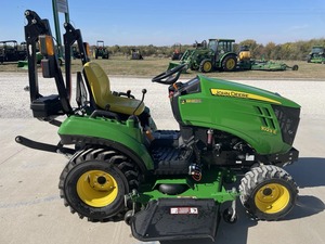 Usado para John for Deere 1023E Tractor agrícola en venta Tipo de rueda con componentes centrales Motor Bomba de engranajes Caja de cambios - Product Image 6
