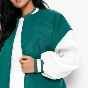 La veste Letterman pour femmes au Pakistan offre le meilleur style avec des matériaux durables pour une déclaration de mode unique - Product Image 6