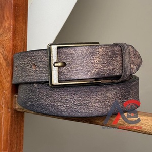 Vente en gros de ceinture vintage en cuir véritable pleine fleur pour hommes et femmes avec style décontracté et robuste avec boucle ardillon antique - Product Image 1