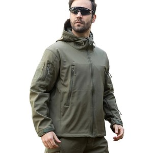 Ventes en gros de vestes softshell réversibles à capuche pour hommes 2025, imperméables, élégantes, de couleur unie, coupe-vent en toile, logo personnalisé, hiver - Product Image 1