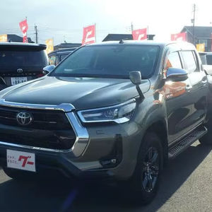 Toyota Hilux Z SUV 2023, boîte manuelle, moteur turbo diesel, sièges en cuir, jantes R16, intérieur foncé, à vendre - Product Image 6