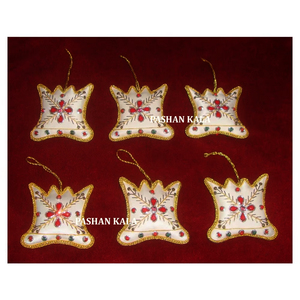 Conception unique de broderie Zari dorée avec travail perlé sur l'ornement de forme personnalisé pour le but de décoration de festival de noël - Product Image 1