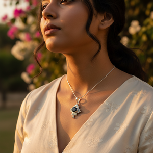 จี้เงินแท้ 925 ประดับพลอยแบล็คออนิกซ์ทรงสี่เหลี่ยมมรกต ชุบโรเดียม โรสโกลด์ แพลตตินัม ดีไซน์ศาสนา แสดงถึงความเชื่อมโยงกับธรรมชาติ - Product Image 2