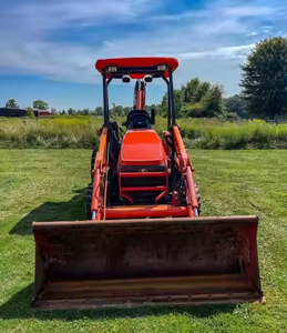 Tracteur chargeuse-pelleteuse KUBOTA L45 2010 d'occasion et autres machines modèles au détail - Product Image 1
