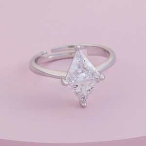 Anillo de Dedo con Diamantes de Moda 190052, Diseño Clásico Religioso Geométrico en Rodio, Elegante para Uso Diario, Bodas y Compromisos - Product Image 1