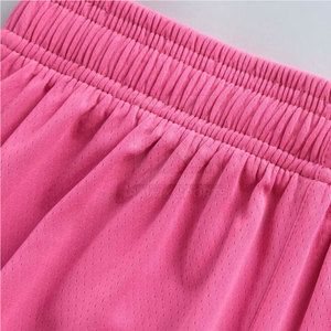 Nouveau style d'uniforme de basket-ball, design classique, uniforme de basket-ball à séchage rapide, en vente en ligne - Product Image 3