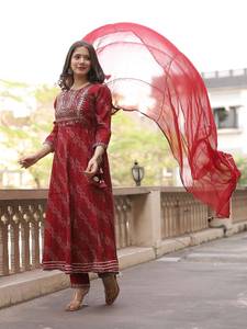 Tenue de fête de mariage à la mode toute la saison 3 pièces cousues costume en mousseline de soie brodée de qualité supérieure travail et tissu de haute qualité - Product Image 2