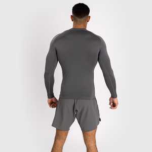 Rashguard évacuant l'humidité pour l'entraînement en salle de sport - Product Image 4