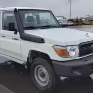 Usado en buen estado para VDJ79L V8 4x4 Doble Cabina Pick-up LHD Modelo 2020 Emisión Euro IV 1-25000 Millas - Product Image 2