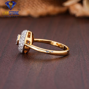 แหวนเพชรสำหรับปาร์ตี้ในแล็บหินกลม0.53 TDW 18kt EF-VS สีเหลืองทอง - Product Image 3