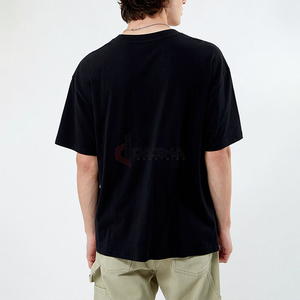 เสื้อยืดผู้ชายสไตล์สตรีทแวร์โอเวอร์ไซส์ พิมพ์ลายกราฟิก สไตล์เมือง ผ้าถัก พิมพ์ดิจิทัล ลำลอง ผ้าฝ้าย 100% ขายส่ง - Product Image 3