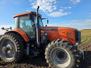 Tractor AGCO DT220A de 220 CV con Tracción en las 4 Ruedas y Transmisión Avanzada, Maquinaria Agrícola Potente para Operaciones Agrícolas a Gran Escala - Product Image 4