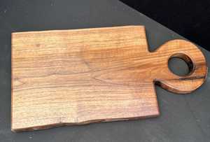 Planche à fromage en bois authentique avec couteau en acier inoxydable, naturelle et élégante - Product Image 3