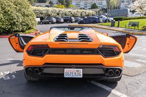 Offre exceptionnelle : Lamborghini Huracán LP 580-2 Spyder d'occasion 2019, propre et prête à être expédiée - Product Image 5