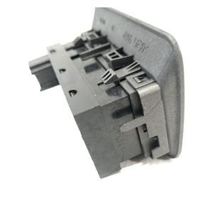 Bouton de verrouillage de hayon arrière LAND ROVER Range Rover Evoque 1ère série BJ32-11654-AB (11>) - Product Image 3