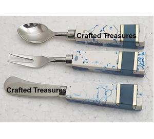 Ensemble de fromage en résine époxy personnalisé ustensiles en résine et bois fait poignée créative et acier inoxydable avec outils à fromage plaqué argent - Product Image 4
