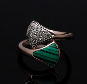 Bague de créateur élégante en or rose plaqué rhodium 14 carats avec incrustation de malachite à rayures en grappe de diamants naturels bijoux de déclaration classiques - Product Image 1