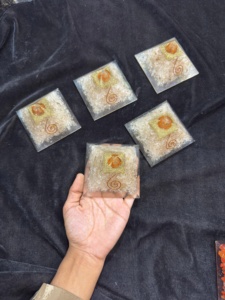 Pirámide de Orgón de Cuarzo Transparente Natural, Generador de Energía de Cristal con Bobina de Cobre para Reiki, Meditación, Sanación de Chakras y Feng Shui - Product Image 4