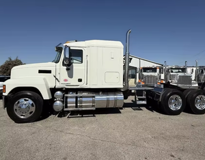 El mejor!! Camión Tractor Diésel de Servicio Pesado 6x4 con Cabina Dormitorio para Transporte de Carga y Mercancías a Larga Distancia - Product Image 4