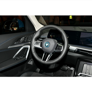 Sedán Usado 2024 de Bajo Kilometraje, Tracción Total, Gasolina/Petróleo, 450 km de Autonomía, Batería de 66 kWh, Automático, Cuero, Registrado - Product Image 5