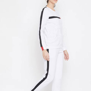 Sudadera Casual de Invierno para Mujer con Logotipo Personalizado en la Parte Delantera, Tejido Transpirable de Alta Calidad - Product Image 3