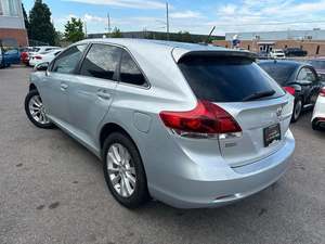 TO-YO-TA VENZA Usada de 2016 - Product Image 3