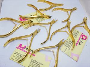 Coupe-cuticules professionnel en acier inoxydable plaqué or brillant, durable, avec logo personnalisé, lame tranchante, outil pour les ongles des doigts - Product Image 2