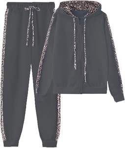 Conjunto de 2 Piezas de Sudadera con Capucha Negra y Pantalones Jogger Personalizados, Pantalones Deportivos Negros Transpirables y Resistentes al Viento para Mujer, para Invierno, Estampados o Lisos - Product Image 2