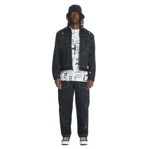 Veste utilitaire à œillets Veste élégante et fonctionnelle avec détails à œillets pour hommes et femmes, parfaite pour les vêtements décontractés et l'extérieur - Product Image 1