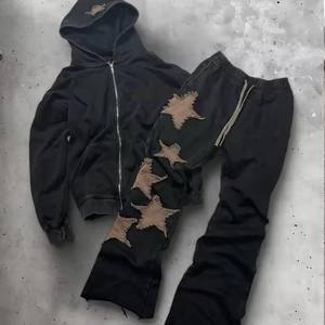 Conjunto de sudadera con capucha y pantalón de chándal acampanado de algodón con bordado desgastado personalizable - Product Image 1