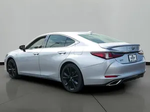 Lexus ES 350 F Sport 2023 - Product Image 5