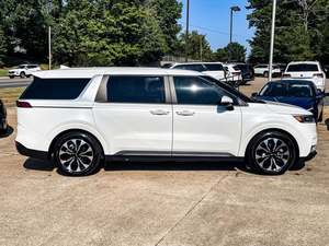 2024 K-I-A Carnival MPV 7-Seater Euro VI เบนซิน FWD LHD เบาะหนังสำหรับครอบครัวสีเข้มภายใน301-400km ช่วง - Product Image 4