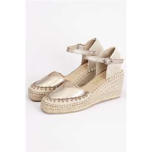 Alpargata cerrada con punta en cuña - Product Image 2