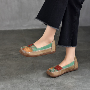 Chaussures plates pour femmes, confortables, à enfiler, bout rond, décontractées, mocassins pour femmes, chaussures en cuir décontractées pour la marche quotidienne, à enfiler - Product Image 1
