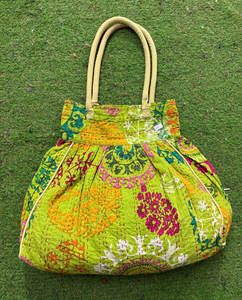 Fait à la main Kantha femmes Hobo fourre-tout Banjara sac ouvert transporter Shopping sac à main pour la saison de printemps à la mode pour l'été et l'automne - Product Image 1