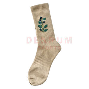 Chaussettes de sport de haute qualité, antidérapantes, à séchage rapide, respirantes, légères, brodées, personnalisées - Product Image 1