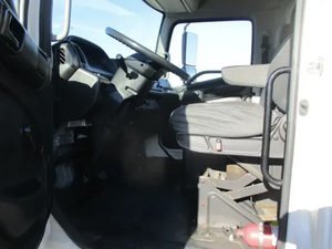 ¡COMPRA AHORA! Manipuladores de Servicio Pesado para Camiones Volquete HINO268 de 10 Pies y 220 HP del 2015 - Listos para Enviar - Product Image 6