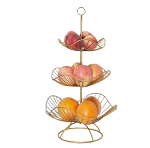 Corbeille à fruits en fil métallique de style nouveau Design moderne Corbeille à fruits et légumes en métal personnalisée à trois niveaux - Product Image 1