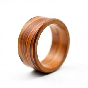 Anillo de madera tallada artesanal Anillo de estilo bohemio de diseño ecológico duradero para hombres y mujeres - Product Image 3
