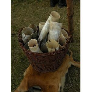 Auténtica Jarra de Cuerno Vikinga Hecha a Mano, Taza Nórdica para Cerveza o Sidra, para Reenactaciones Medievales y Decoración de Bares - Product Image 6