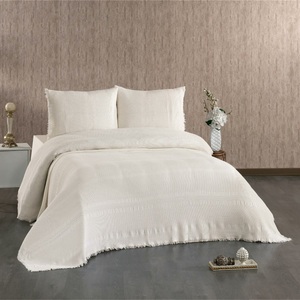 Juego de Ropa de Cama Guzide Amara Cappuccino de 4 Piezas, Personalizado, Clásico, de Lujo, 100% Chenilla, Tejido Orgánico, con Rayas Teñidas - Product Image 1