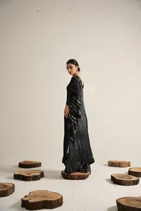 Relaxed and Fashionable Rayon Tie-Dye <b>Summer</b> Kaftan <b>Dress</b> for Women With V Neck, Full Body Cover up <b>Beach</b> Wear Long <b>Dress</b> - Product Image 5