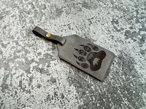 ป้ายกระเป๋าเดินทางหนังพร้อมบัตรส่วนบุคคลป้ายกระเป๋าเดินทางสไตล์ฝาพับแบบดั้งเดิมของขวัญการเดินทางสำหรับเขา LLT-0031B ทำด้วยมือ - Product Image 5