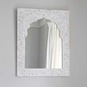 Miroir mural incrusté de nacre fait à la main Accent de maison de luxe pour chambres et salons contemporains - Product Image 1