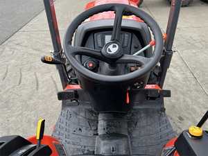 Mini Tractor 4x4 L2502 2024, 70/90/100 HP, Motor Diésel Massey Ferguson, Tipo de Tracción 4x4 - Product Image 2