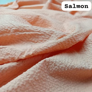 Le tissu Seersucker en coton coloré est populaire pour les vêtements pour enfants L'alternative respirante au tissu offre un confort - Product Image 4