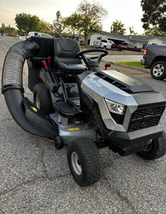 Nuevo Cortacésped de Jardín con Asiento Murray | Motor Briggs & Stratton de 42 pulgadas y 13.5 HP - Product Image 1