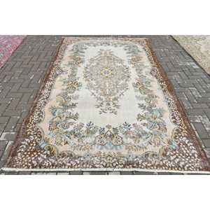 Alfombra Turca de 5.7x9.4 pies, Alfombra Grande Vintage, Alfombra Marrón Ombré - Product Image 1
