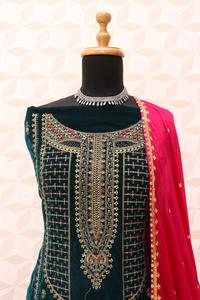 ชุดซอลวาร์กำมะหยี่ขนาดใหญ่สีสวยน่าตื่นตาตื่นใจพร้อมลำดับการปักและงานโค้ด - Product Image 6